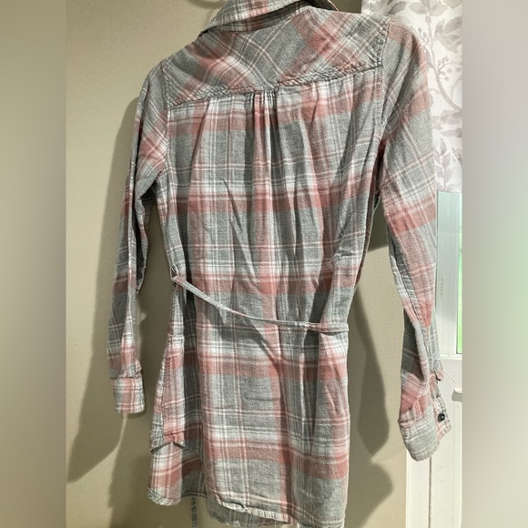 Liz Lange Maternity Size Small Plaid Shirt with Tie - Picture 3 of 4